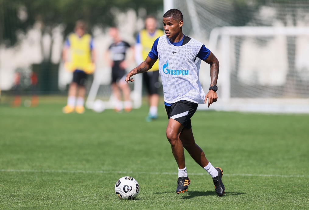 «Газпром»-тренировочные сборы «Зенита» в Дубае: 18 января, утренняя тренировка