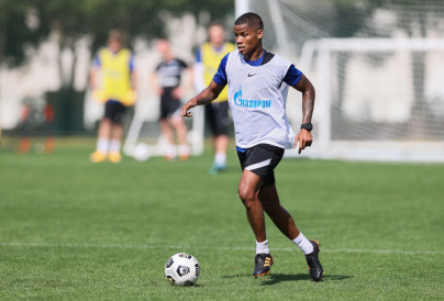 «Газпром»-тренировочные сборы «Зенита» в Дубае: 18 января, утренняя тренировка