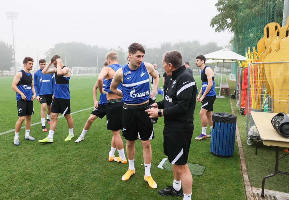 «Газпром»-тренировочные сборы «Зенита» в Дубае: 19 января, утренняя тренировка