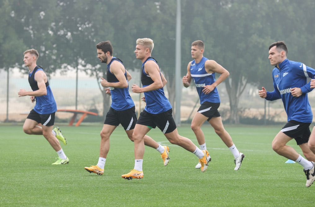 «Газпром»-тренировочные сборы «Зенита» в Дубае: 19 января, утренняя тренировка