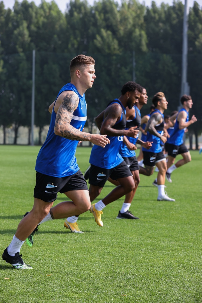 «Газпром»-тренировочные сборы «Зенита» в Дубае: 19 января, утренняя тренировка