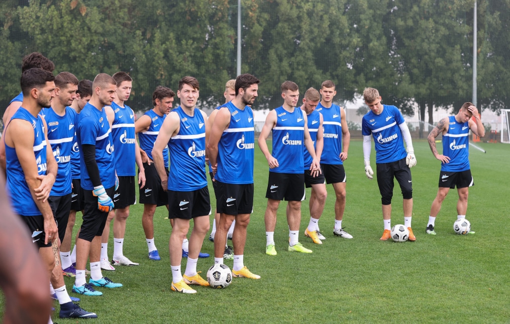 «Газпром»-тренировочные сборы «Зенита» в Дубае: 21 января, утренняя тренировка