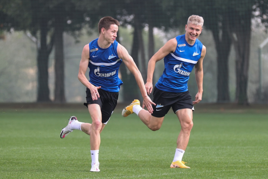 «Газпром»-тренировочные сборы «Зенита» в Дубае: 21 января, утренняя тренировка