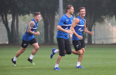 «Газпром»-тренировочные сборы «Зенита» в Дубае: 21 января, утренняя тренировка