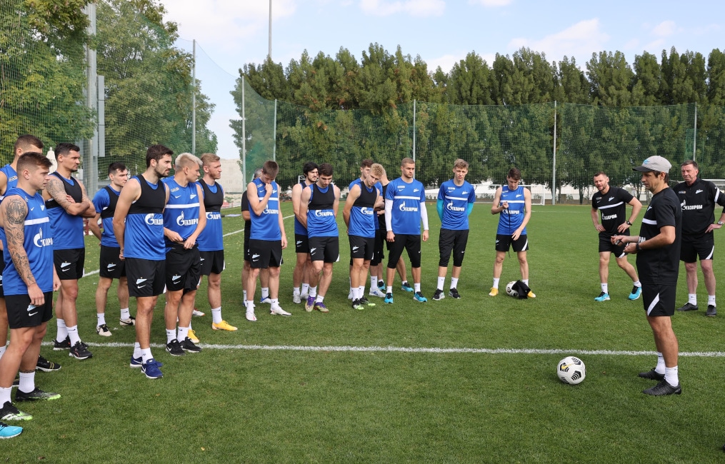 «Газпром»-тренировочные сборы «Зенита» в Дубае: 22 января, утренняя тренировка