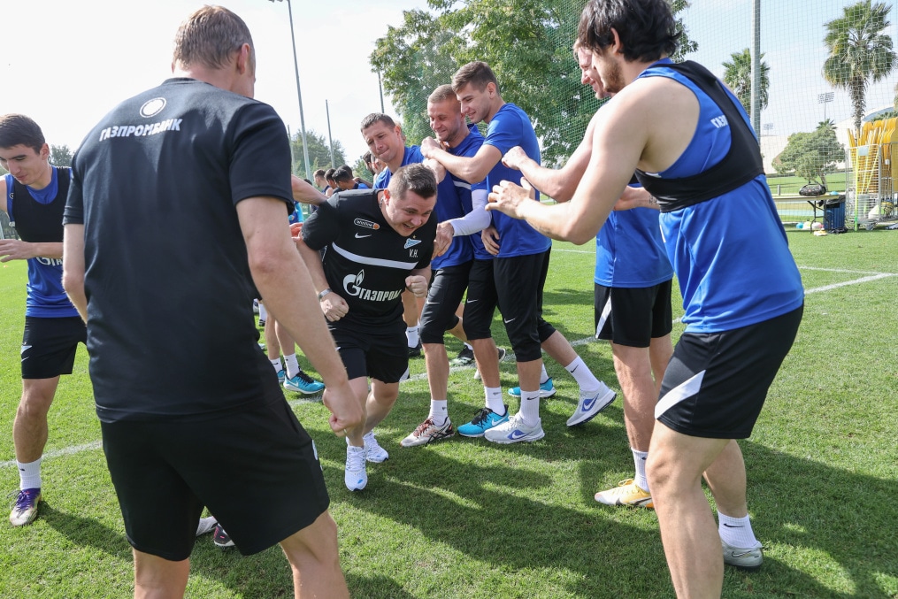«Газпром»-тренировочные сборы «Зенита» в Дубае: 22 января, утренняя тренировка
