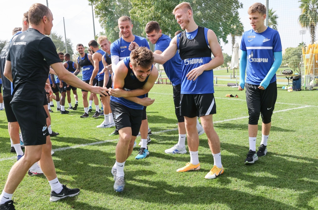 «Газпром»-тренировочные сборы «Зенита» в Дубае: 22 января, утренняя тренировка