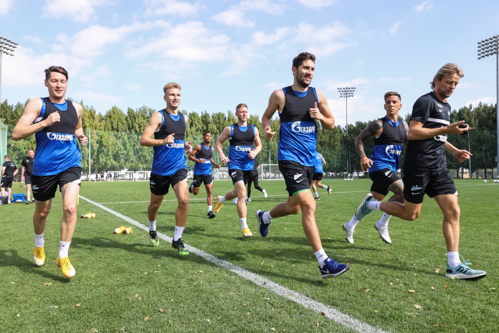 «Газпром»-тренировочные сборы «Зенита» в Дубае: 22 января, утренняя тренировка