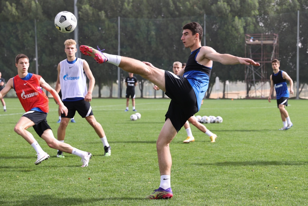 «Газпром»-тренировочные сборы «Зенита» в Дубае: 23 января, утренняя тренировка