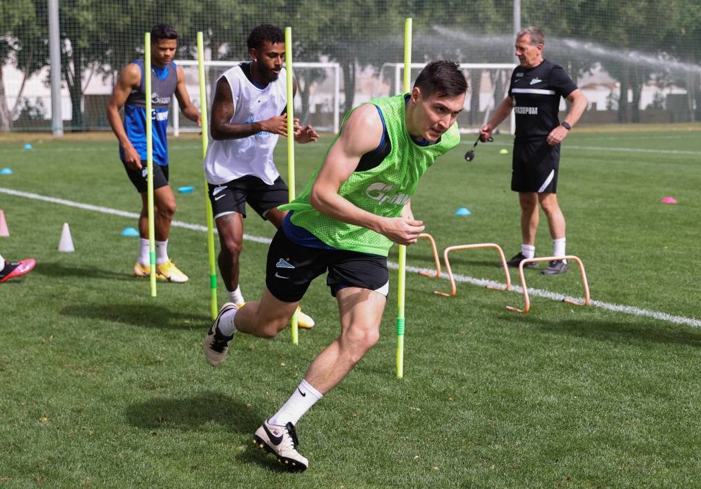 «Газпром»-тренировочные сборы «Зенита» в Дубае: 23 января, утренняя тренировка