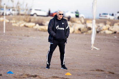 Тренировка женской команды «Зенит» на пляже