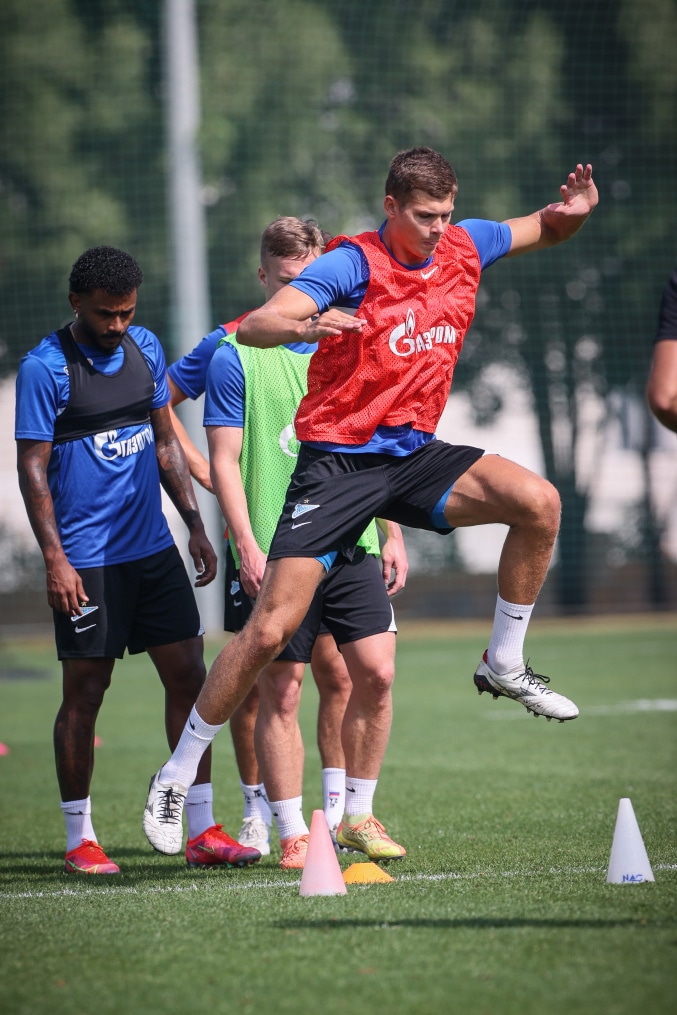 «Газпром»-тренировочные сборы «Зенита» в Дубае: 11 февраля, утренняя тренировка