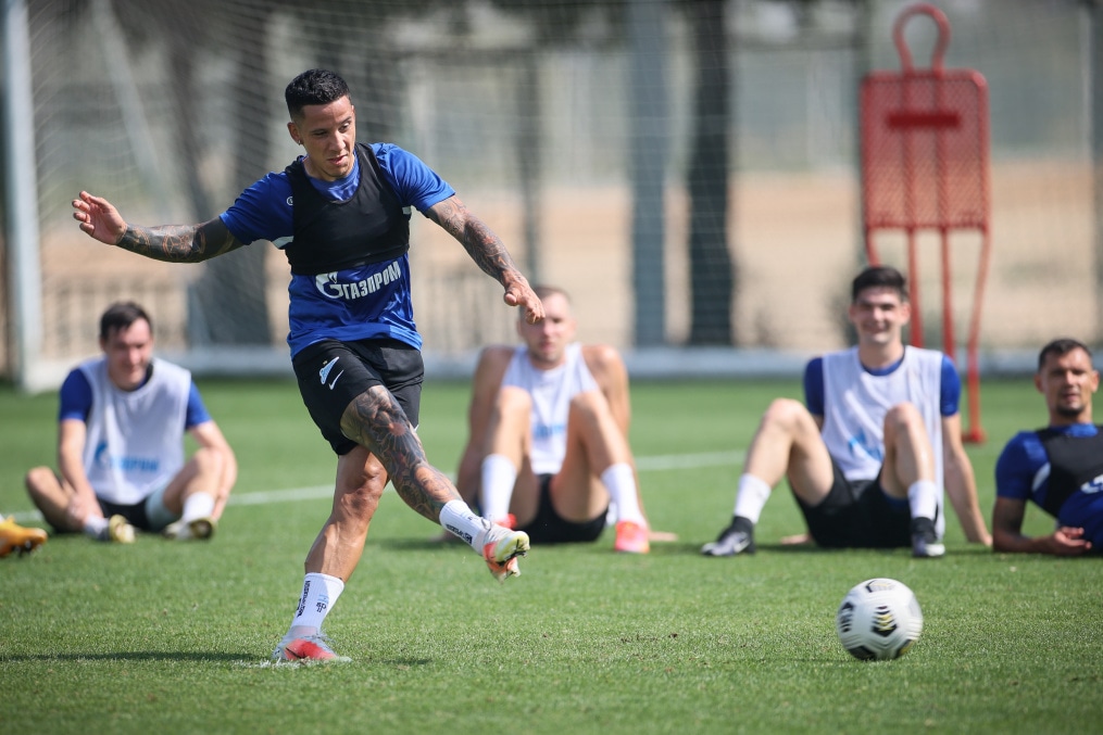 «Газпром»-тренировочные сборы «Зенита» в Дубае: 11 февраля, утренняя тренировка