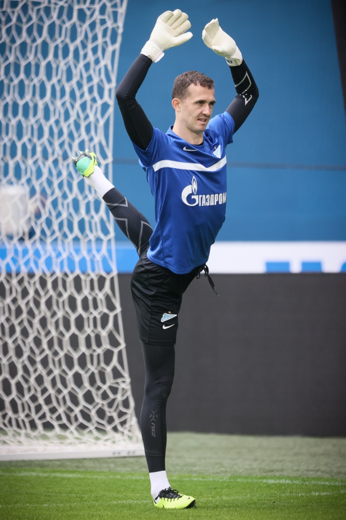 Сине-бело-голубые провели тренировку перед игрой с «Арсеналом» на «Газпром Арене»