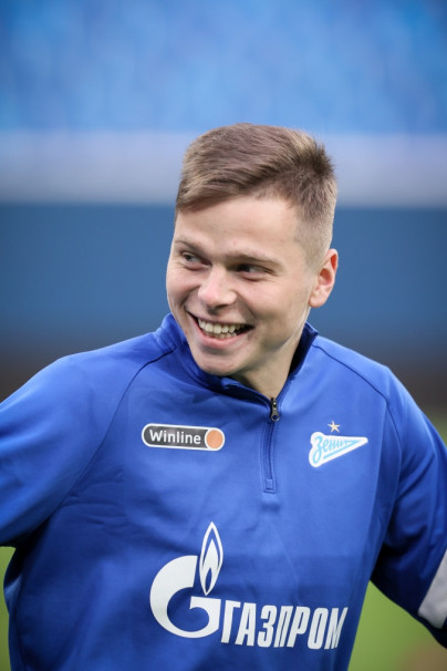 Сине-бело-голубые провели тренировку перед игрой с «Арсеналом» на «Газпром Арене»