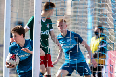 Юношеская футбольная лига-1, «Зенит» U-18 — «Локомотив» U-18