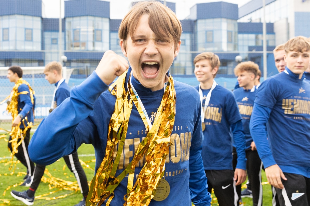 Награждение команд ЮФЛ на матче «Зенит»-м — «Краснодар»-м