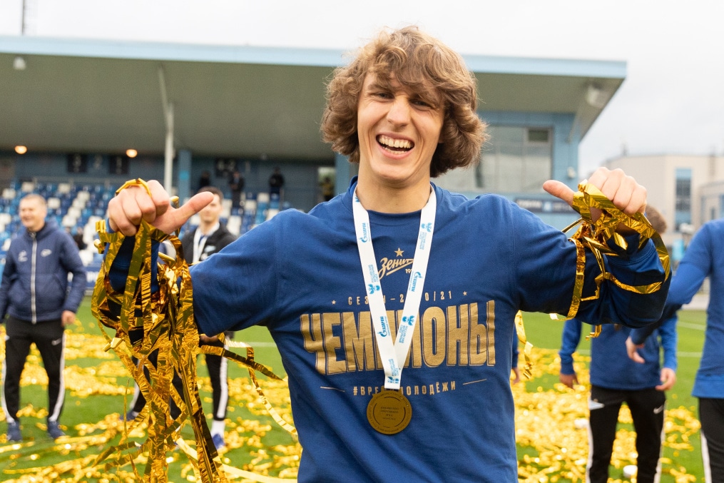 Награждение команд ЮФЛ на матче «Зенит»-м — «Краснодар»-м