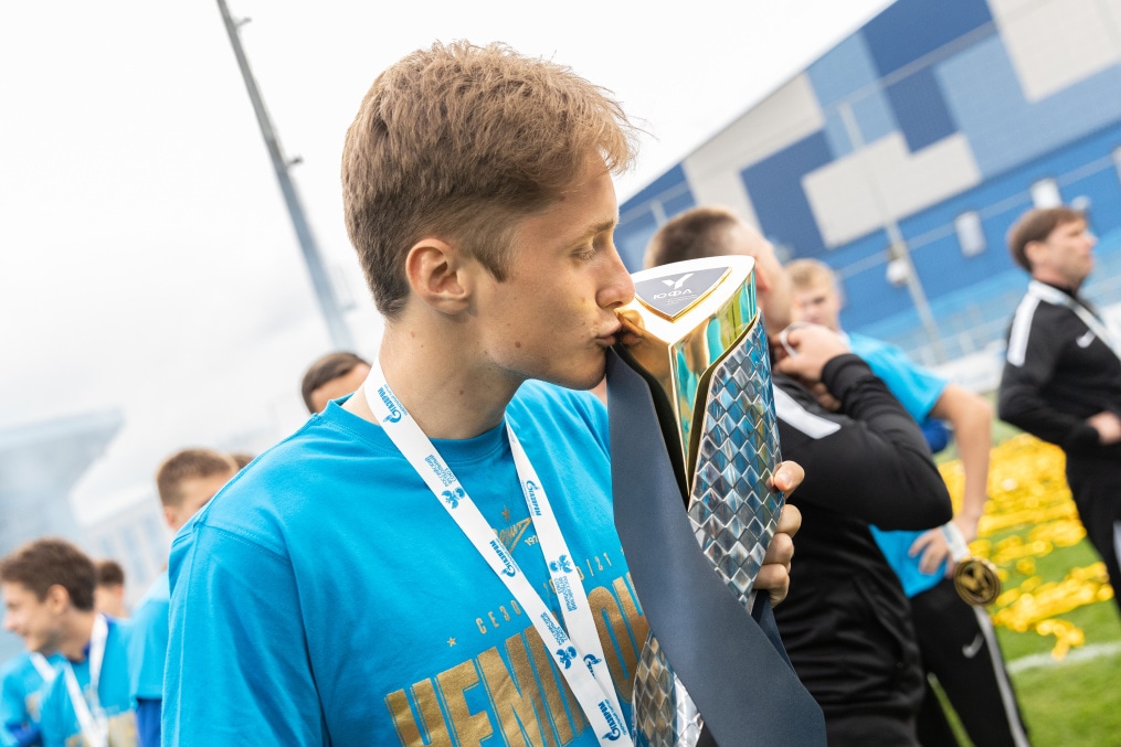 Награждение команд ЮФЛ на матче «Зенит»-м — «Краснодар»-м