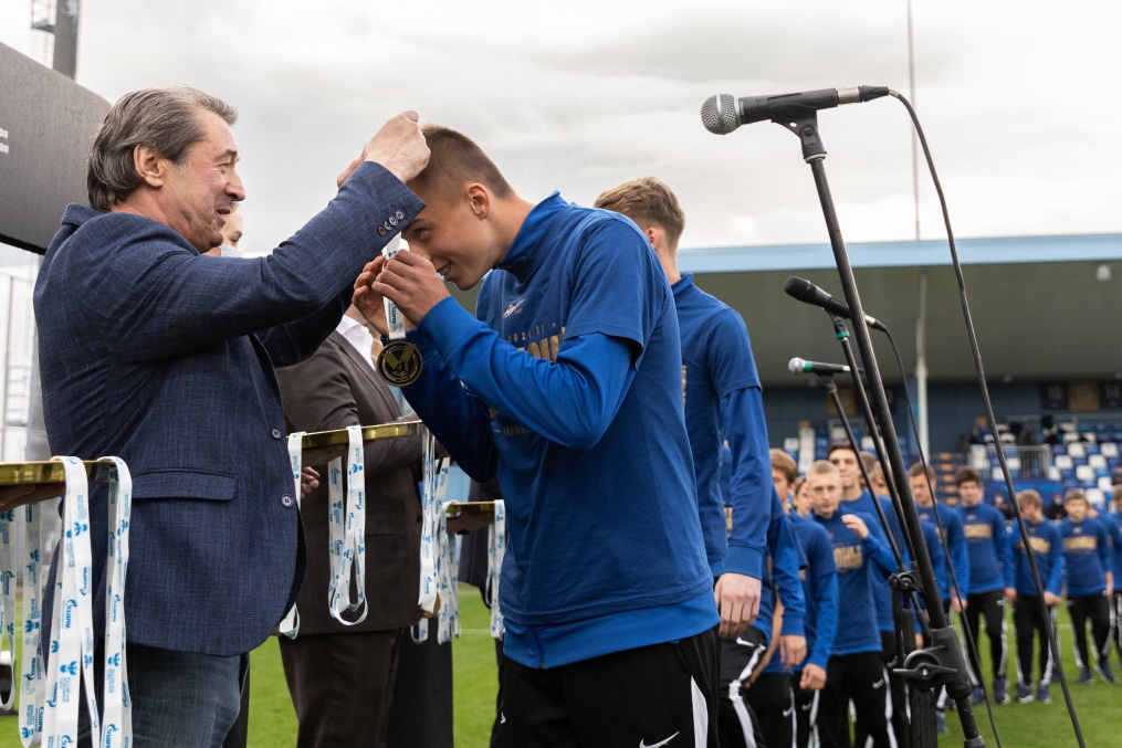 Награждение команд ЮФЛ на матче «Зенит»-м — «Краснодар»-м