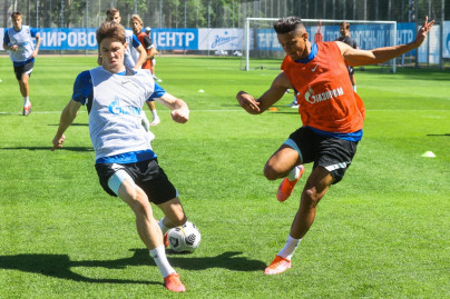 Первые «Газпром»-тренировочные сборы «Зенита»: 18 июня, утренняя тренировка