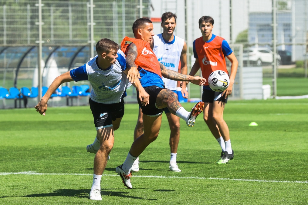 Первые «Газпром»-тренировочные сборы «Зенита»: 18 июня, утренняя тренировка