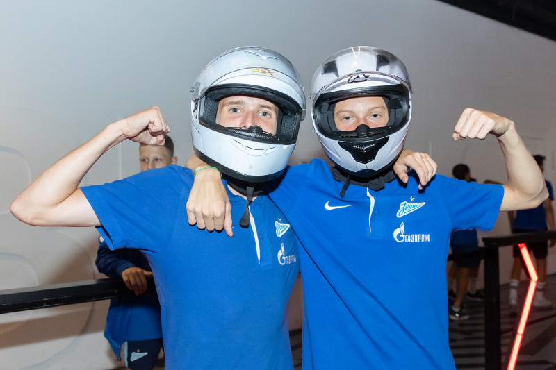 Команда Академии 2007 г.р., участвует в гонках на картинге в честь победы в Первенстве России.