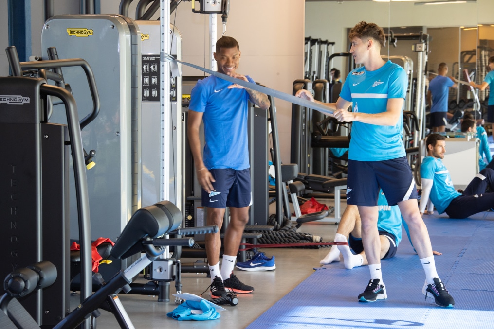 Тренировка «Зенита» перед матчем с «Крыльями Советов»