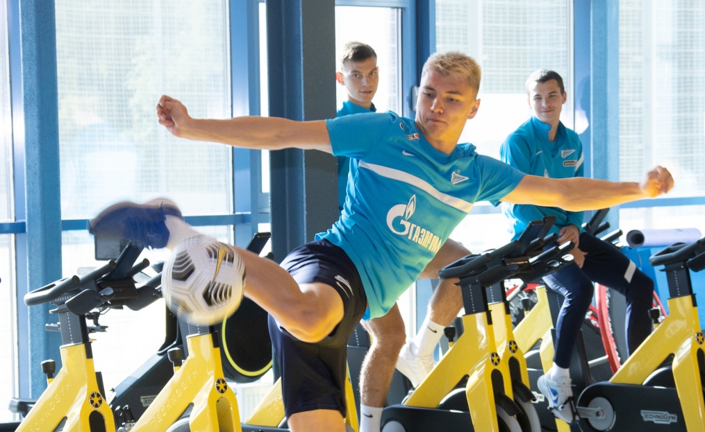 Тренировка «Зенита» перед матчем с «Крыльями Советов»