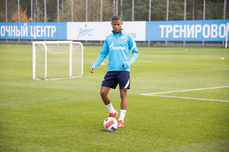 Тренировка «Зенита» перед матчем с «Крыльями Советов»