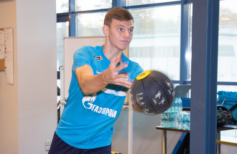 Тренировка «Зенита» перед матчем с «Арсеналом»