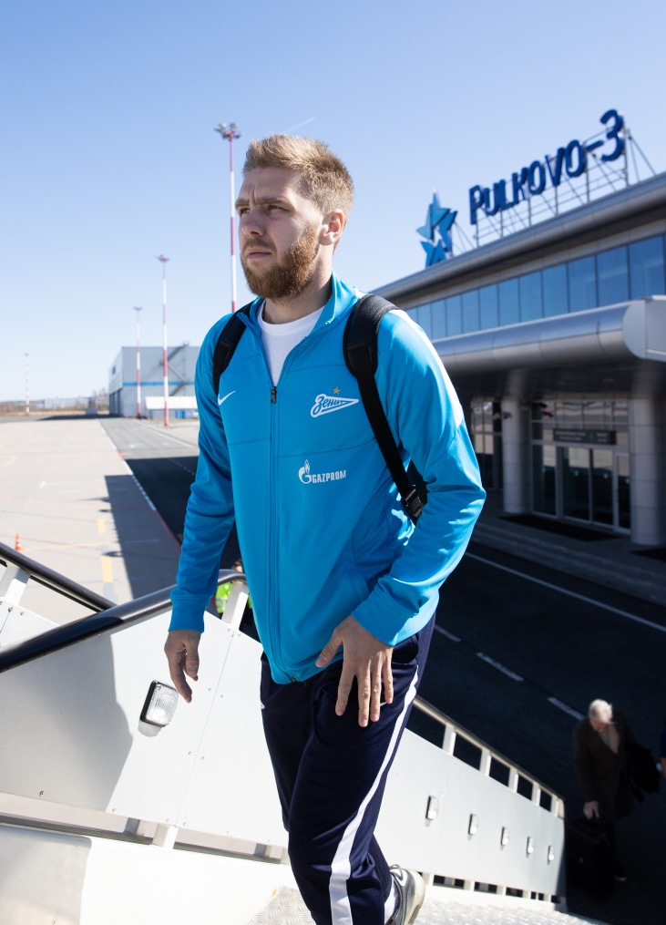 Команда «Зенит» в «Пулково» перед вылетом в Грозный на матч с «Аланией»