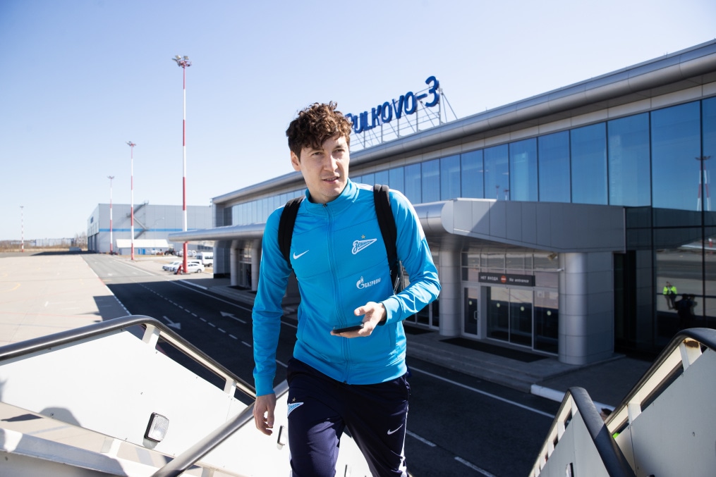 Команда «Зенит» в «Пулково» перед вылетом в Грозный на матч с «Аланией»