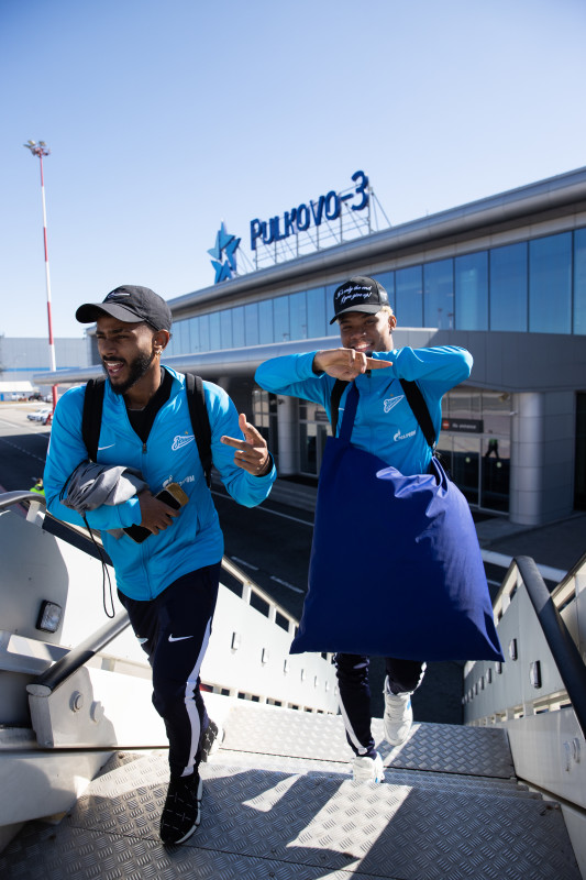 Команда «Зенит» в «Пулково» перед вылетом в Грозный на матч с «Аланией»