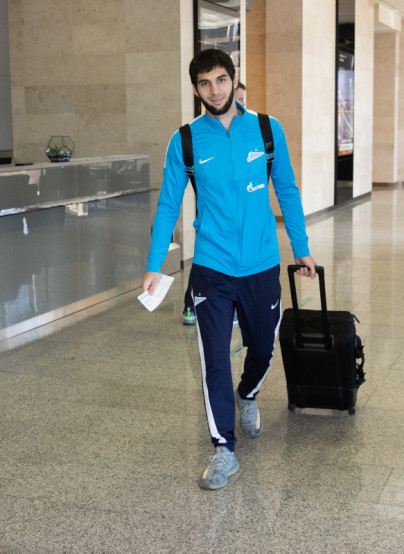 Команда «Зенит» в «Пулково» перед вылетом в Грозный на матч с «Аланией»