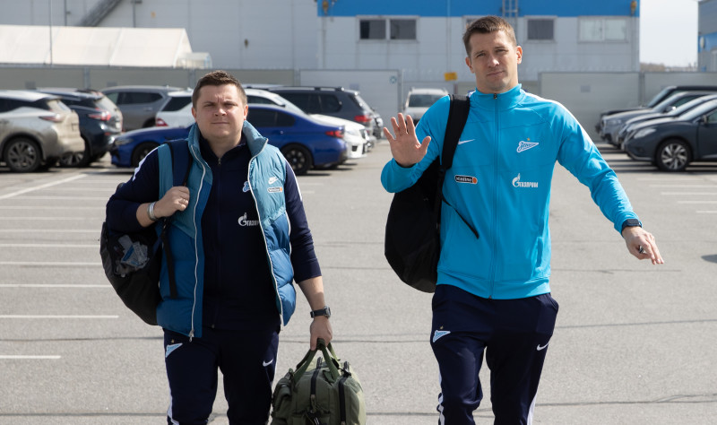 Команда «Зенит» в «Пулково» перед вылетом на матч с «Краснодаром»