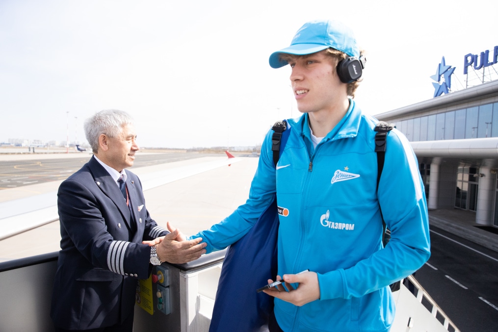 Команда «Зенит» в «Пулково» перед вылетом на матч с «Краснодаром»