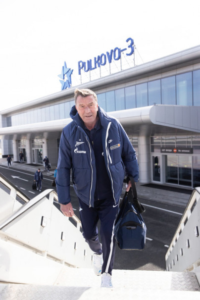 Команда «Зенит» в «Пулково» перед вылетом на матч с «Краснодаром»