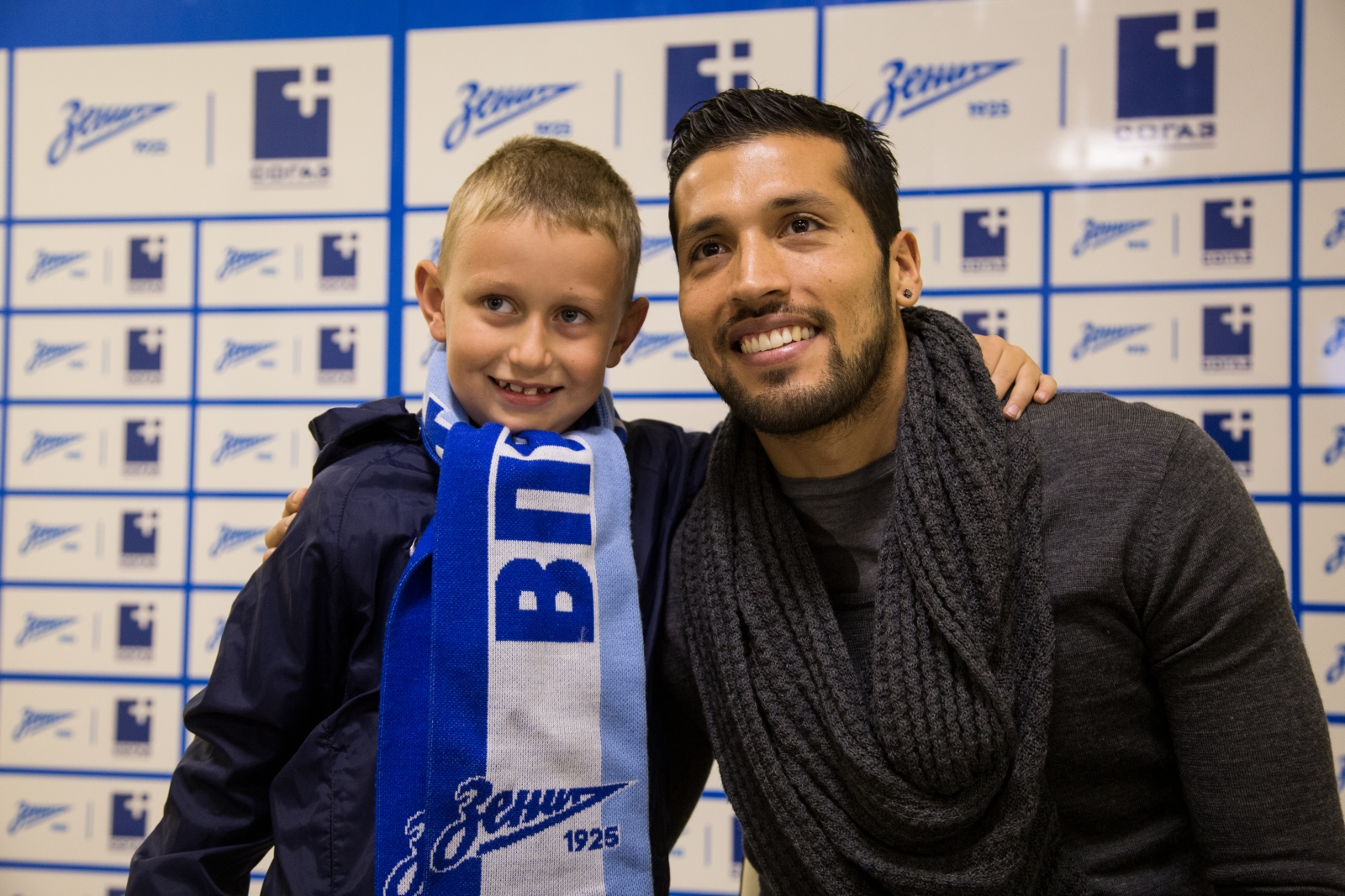 Автограф-сессия Эсекиэля Гарая в медицинском центре «СОГАЗ»