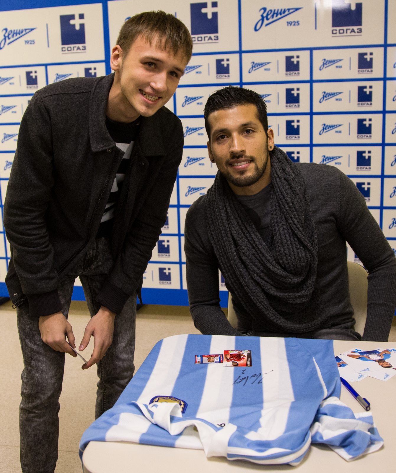 Автограф-сессия Эсекиэля Гарая в медицинском центре «СОГАЗ»