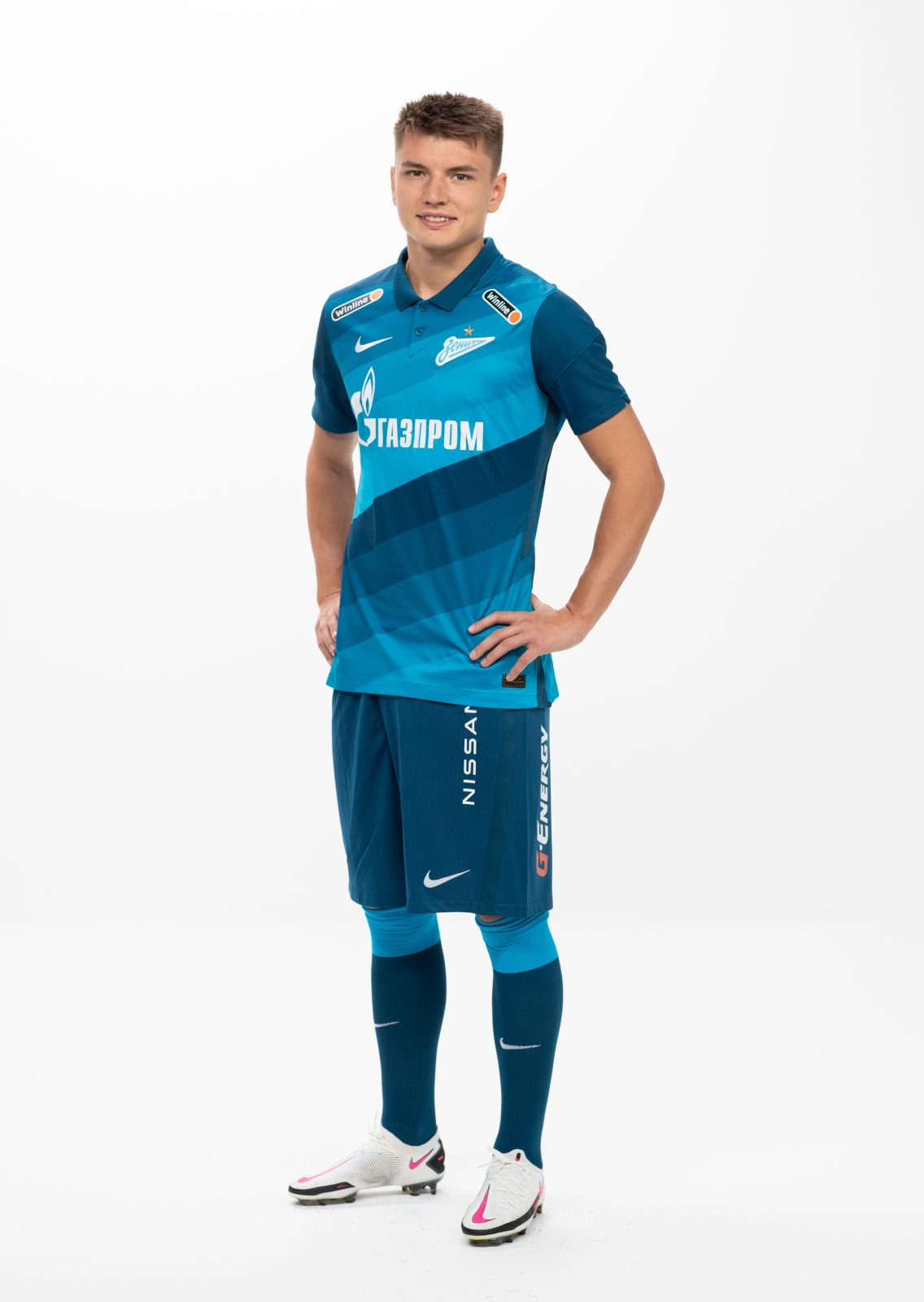 Фотосессия футболистов и тренеров основного состава ФК «Зенит» сезона 2020/21