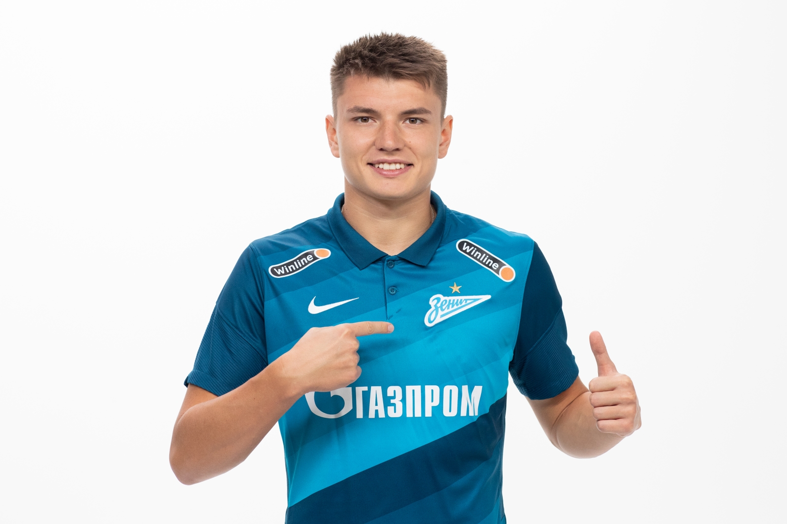 Фотосессия футболистов и тренеров основного состава ФК «Зенит» сезона 2020/21