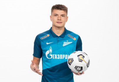 Фотосессия футболистов и тренеров основного состава ФК «Зенит» сезона 2020/21