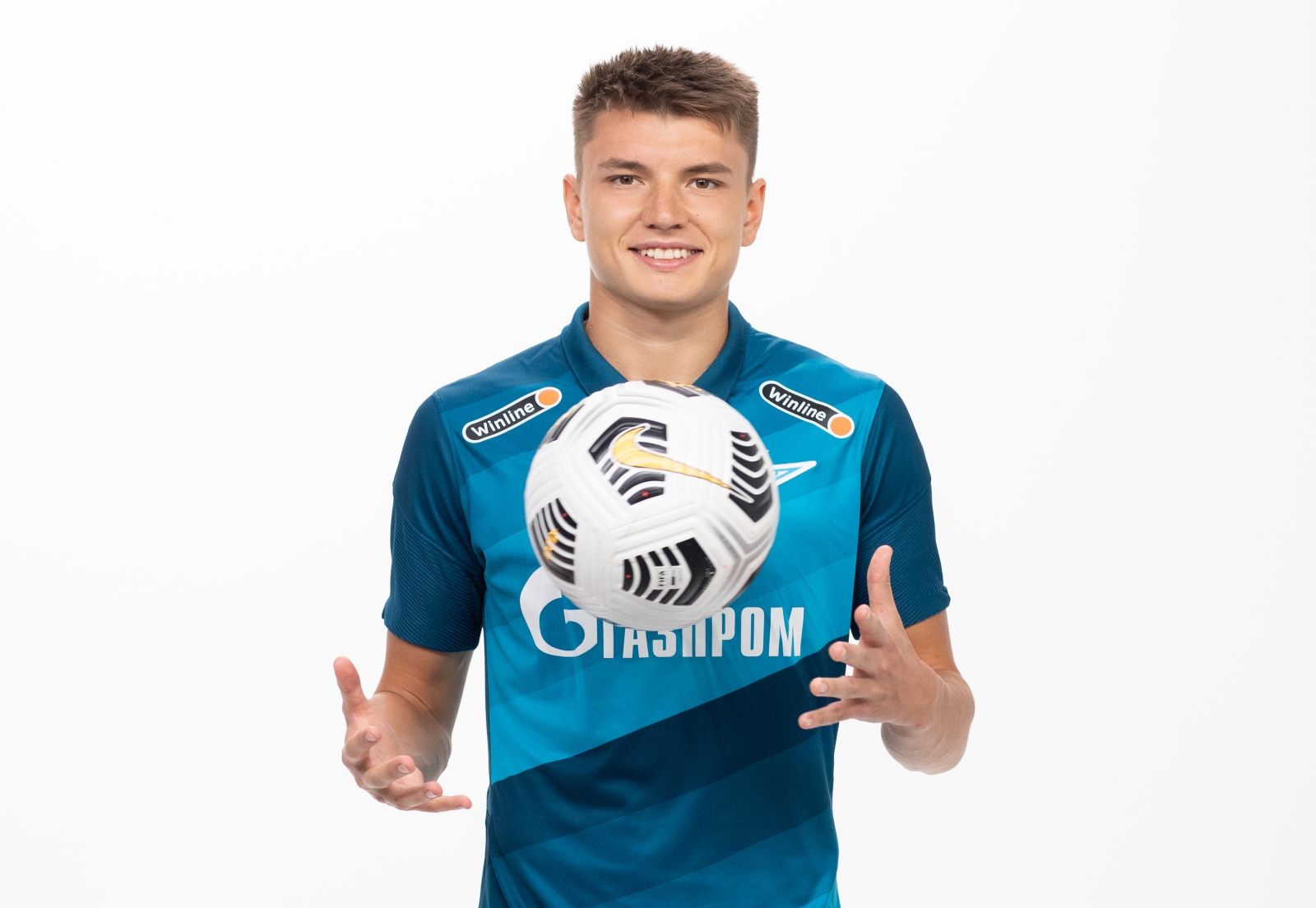 Фотосессия футболистов и тренеров основного состава ФК «Зенит» сезона 2020/21