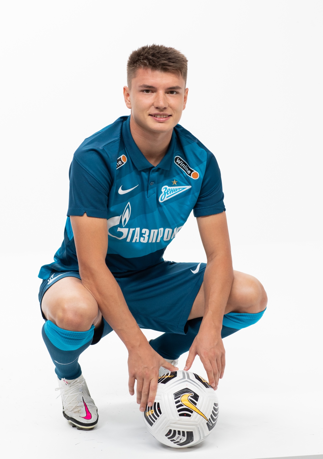 Фотосессия футболистов и тренеров основного состава ФК «Зенит» сезона 2020/21