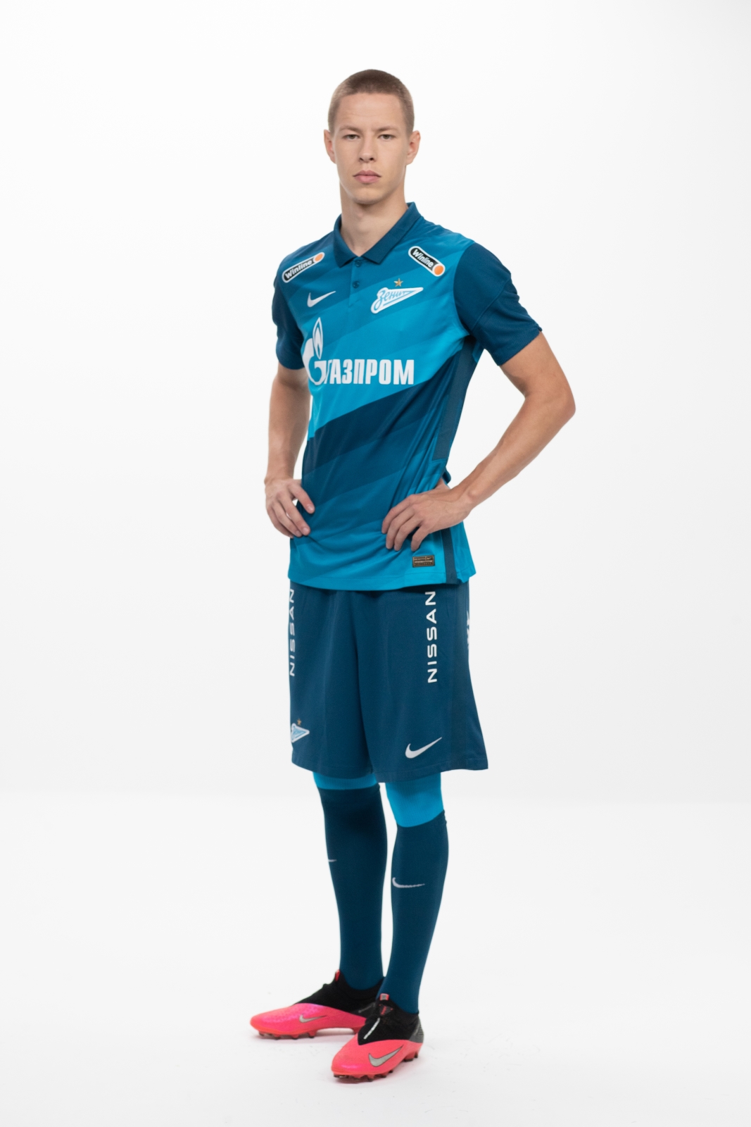 Фотосессия футболистов и тренеров основного состава ФК «Зенит» сезона 2020/21