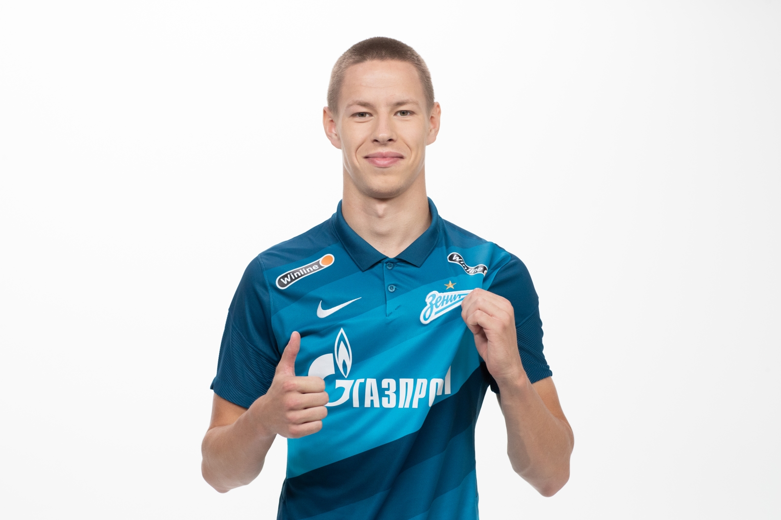 Фотосессия футболистов и тренеров основного состава ФК «Зенит» сезона 2020/21