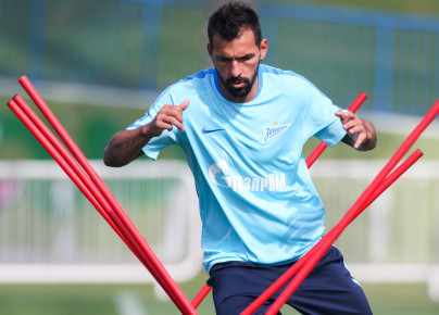 «Газпром»-тренировочные сборы в Дохе: 13 января, утренняя тренировка