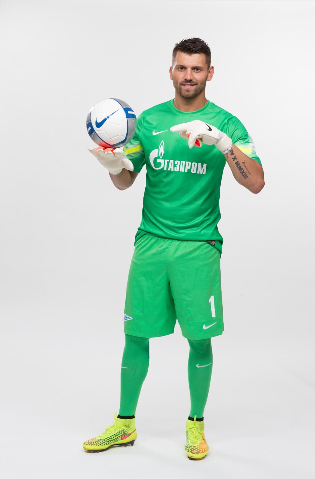 Фотосессия футболистов и тренеров основного состава ФК «Зенит» сезона 2014/2015