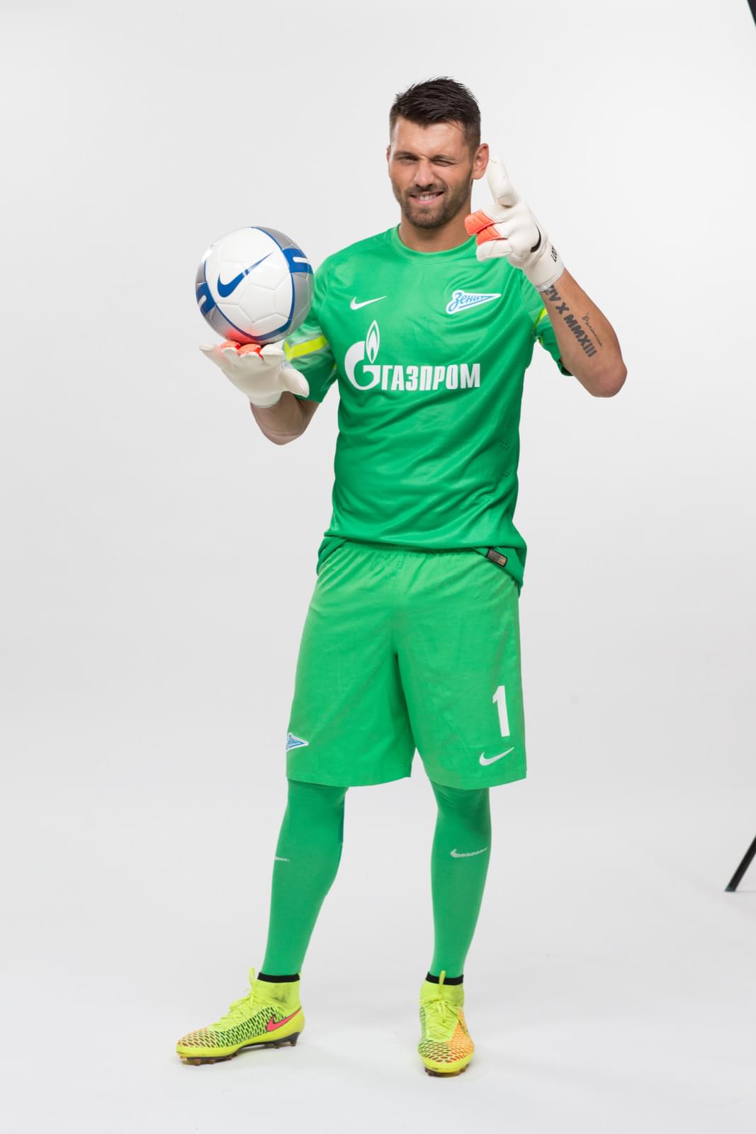 Фотосессия футболистов и тренеров основного состава ФК «Зенит» сезона 2014/2015